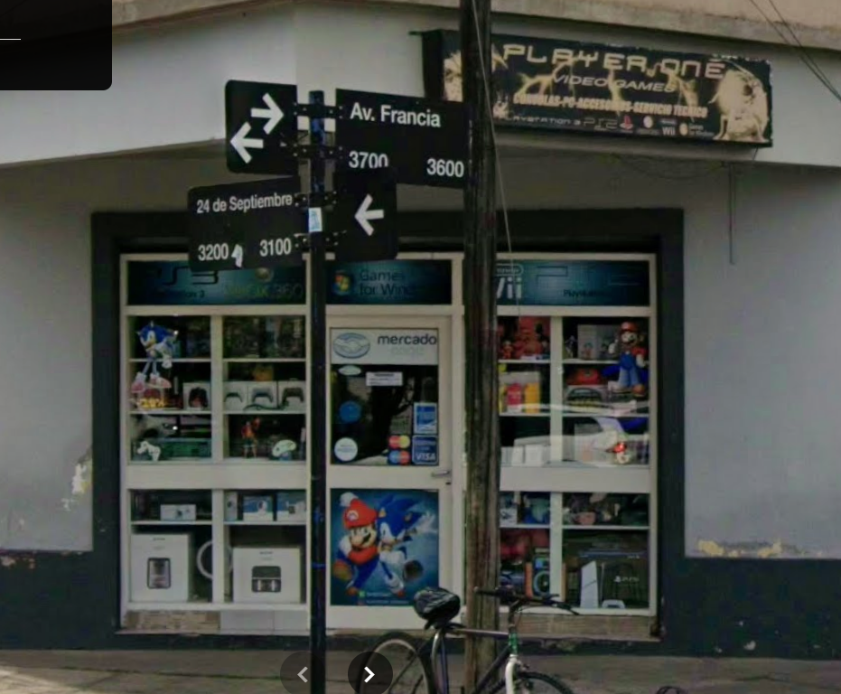 Frente del local PLAYER ONE en Rosario